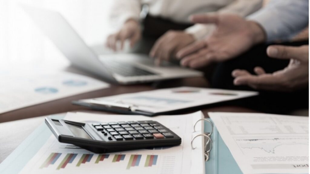 美股手續費全攻略2026:6大券商費用比較,教你省下50%交易成本! 4 美股手續費全攻略2026:6大券商費用比較,教你省下50%交易成本!